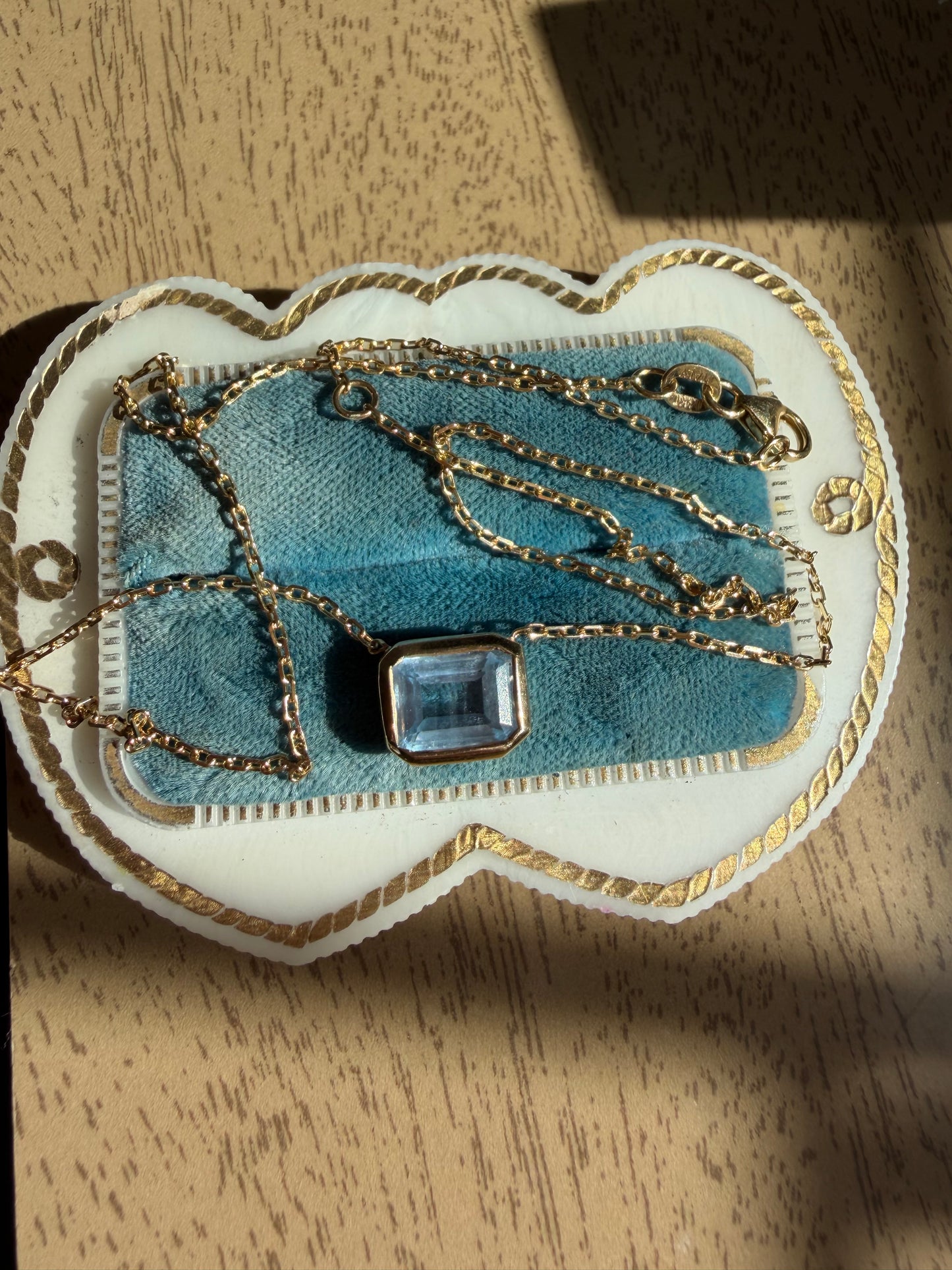 Vintage 14k Aquamarine Bezel Necklace