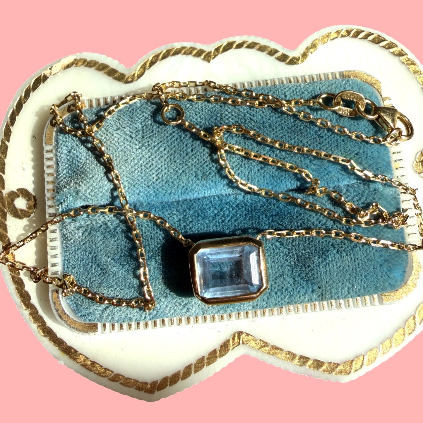 Vintage 14k Aquamarine Bezel Necklace