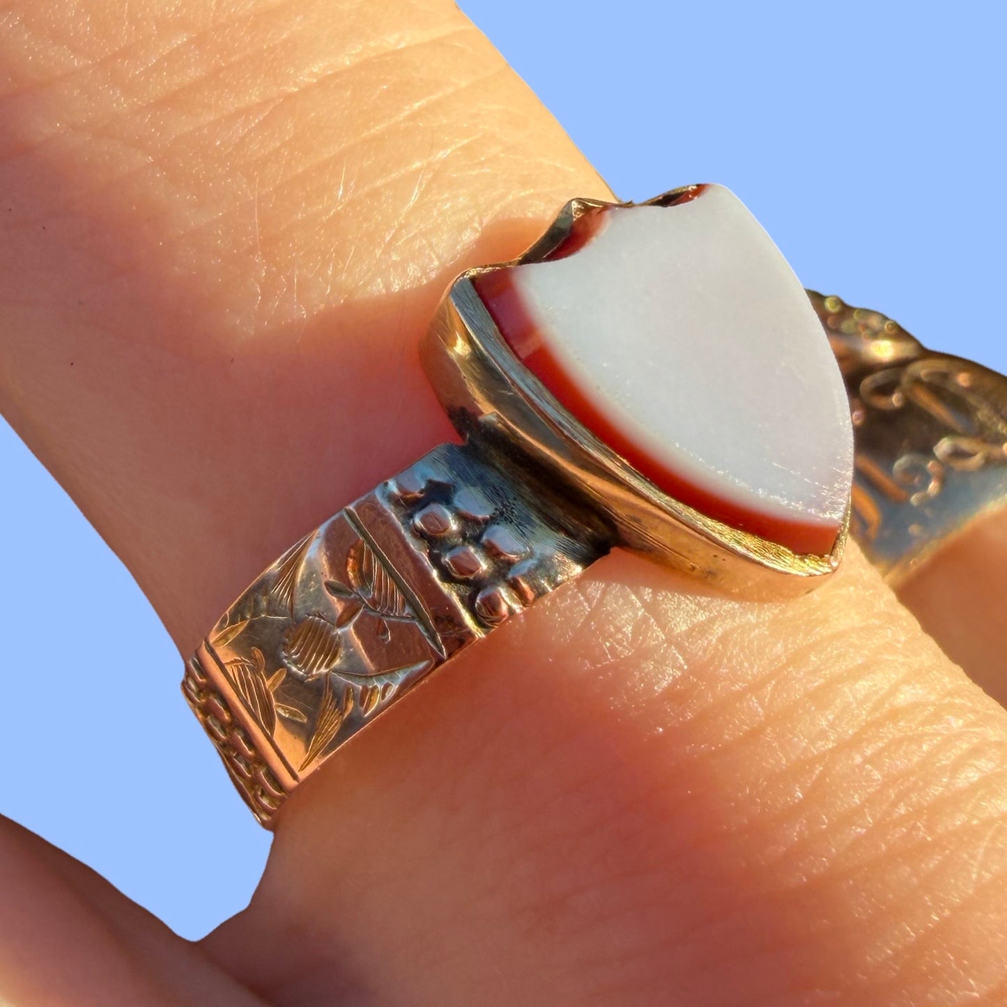 Antique 18k Sardonyx Shield SIgnet Ring