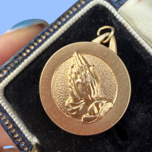 Vintage 14k Serenity Prayer Hands